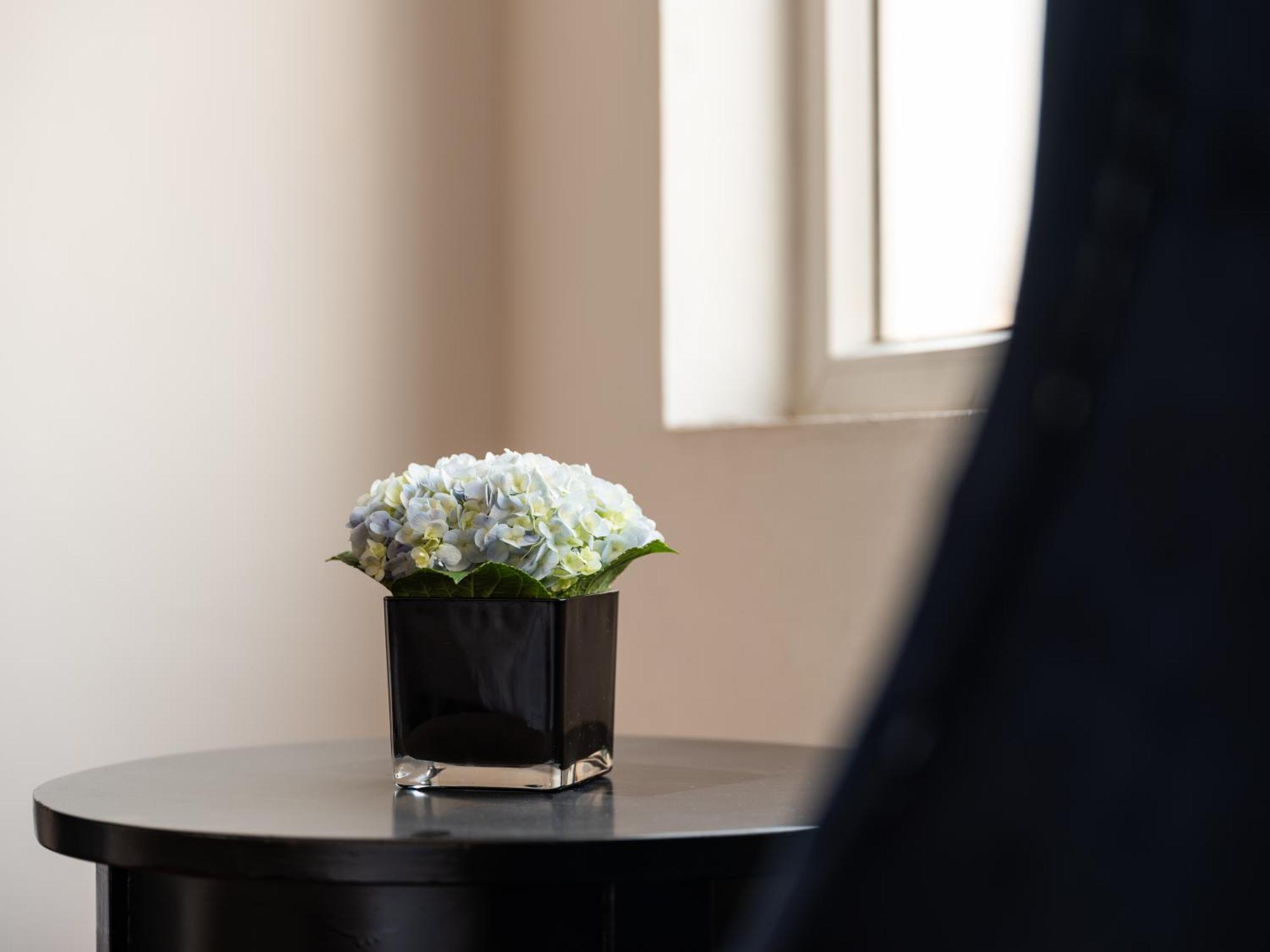 The Flower Boutique Hotel & Travel ハノイ市 エクステリア 写真