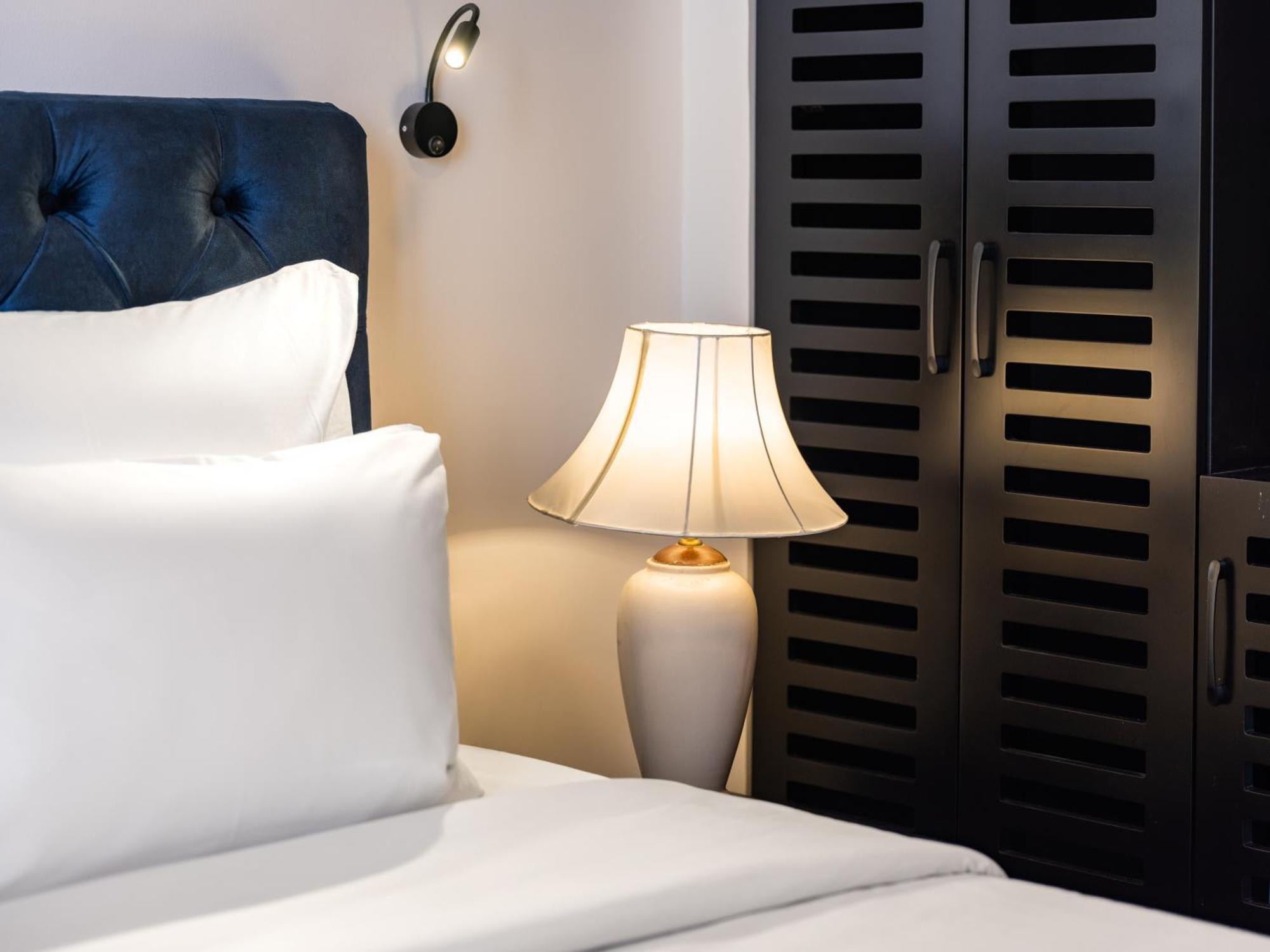 The Flower Boutique Hotel & Travel ハノイ市 エクステリア 写真