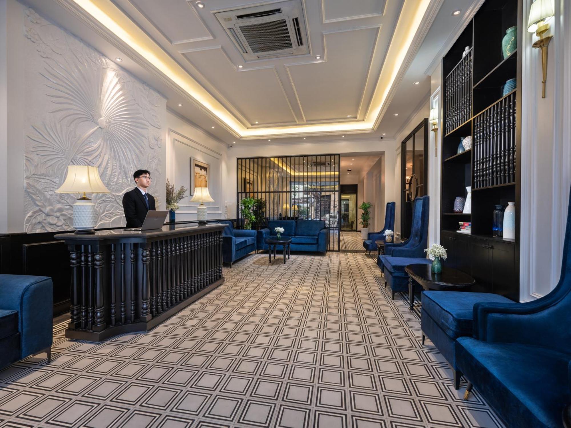 The Flower Boutique Hotel & Travel ハノイ市 エクステリア 写真